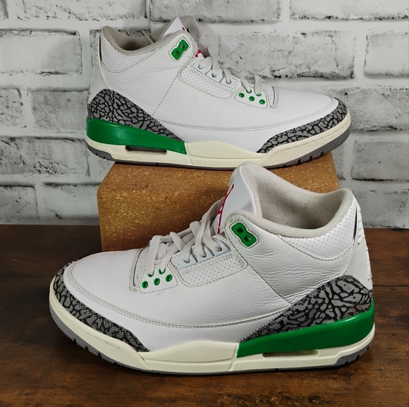 Air Jordan Retro Lucky Green CK9246 136 Women's Size